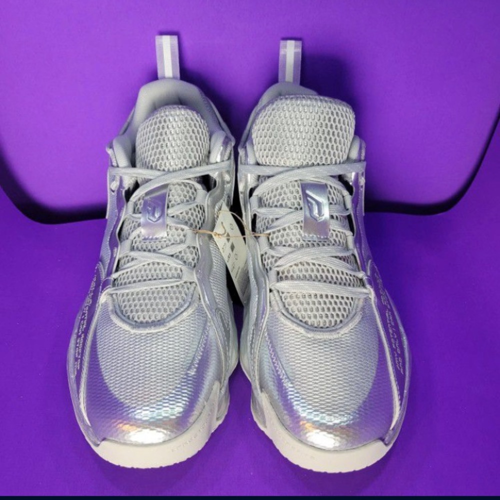 Silver dame 7